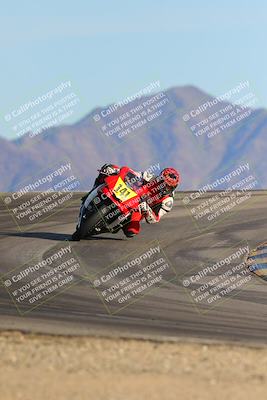 media/Dec-10-2023-SoCal Trackdays (Sun) [[0ce70f5433]]/Turn 12 (2pm)/